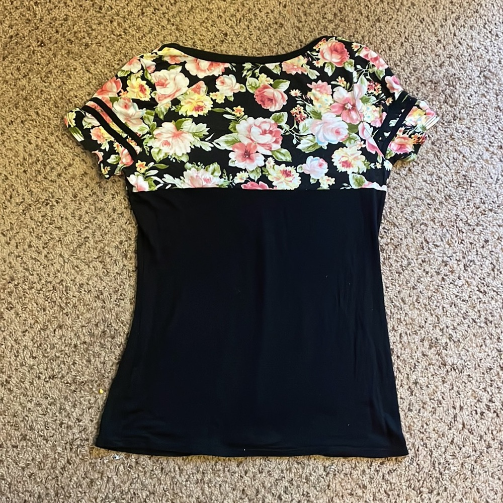Tee - Picture 2 of 2